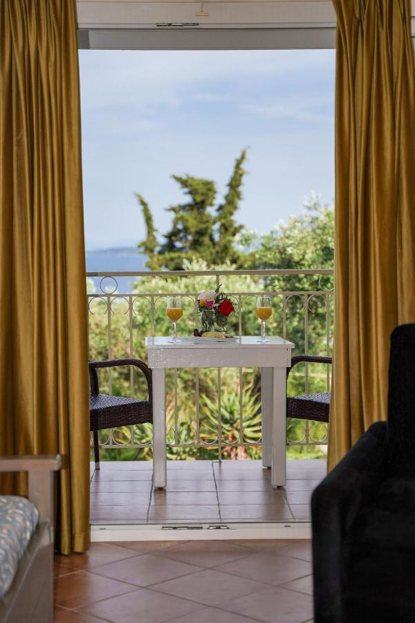 Апарт отель Panorama Hideaway Дассия Экстерьер фото